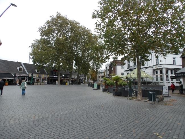 Rosmalen-centrum.jpg title = 